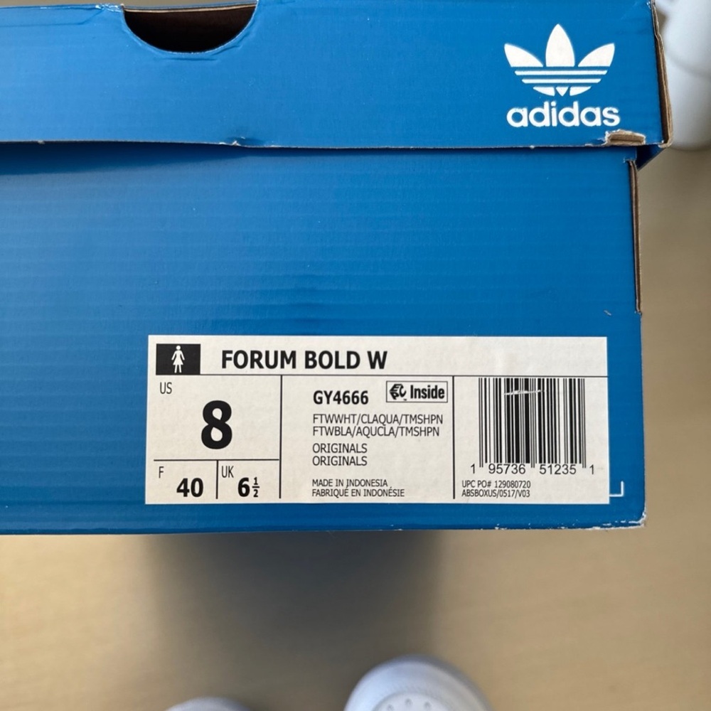 Adidas White and Pink Sneakers - Picture 7 of 7
